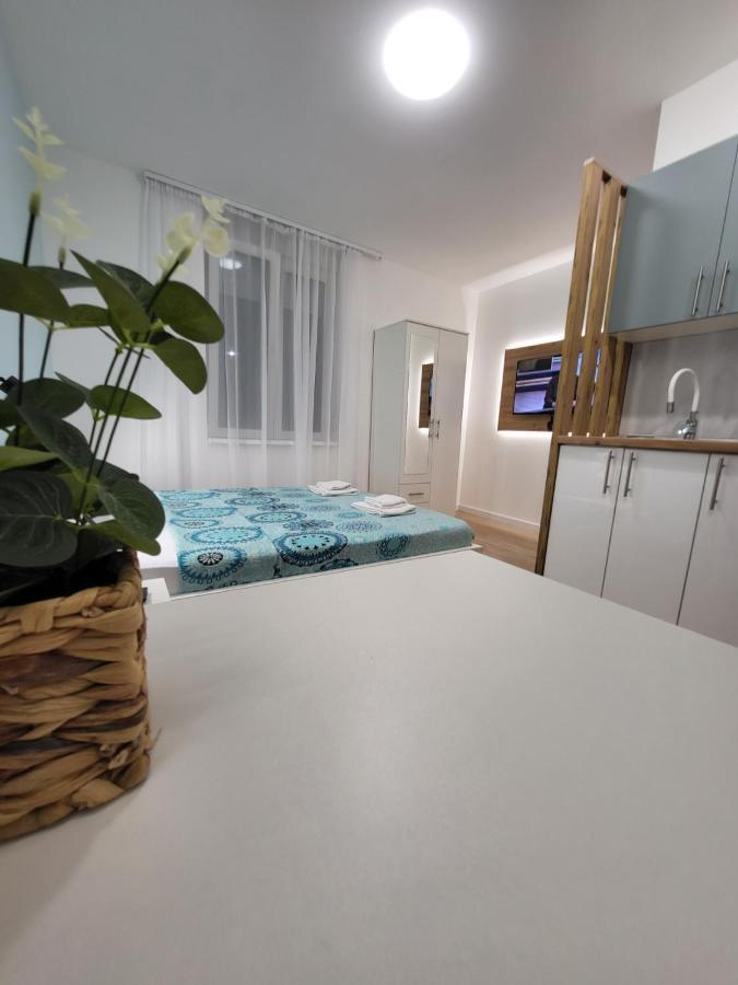 Harmony Suites Sajmiste Buitenkant foto