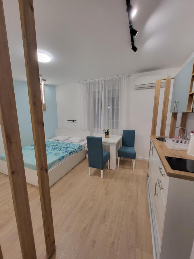 Harmony Suites Sajmiste Buitenkant foto