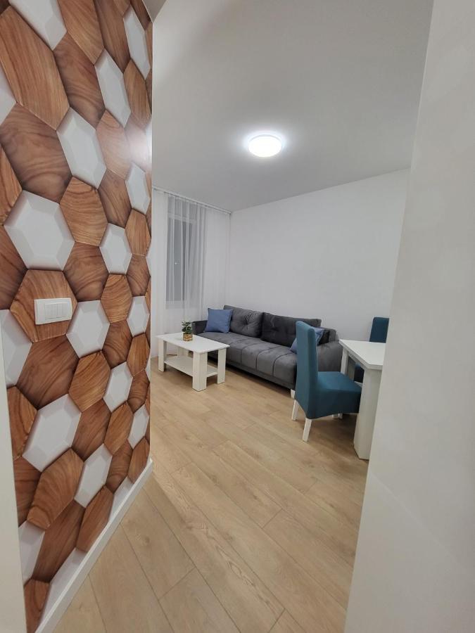 Harmony Suites Sajmiste Buitenkant foto